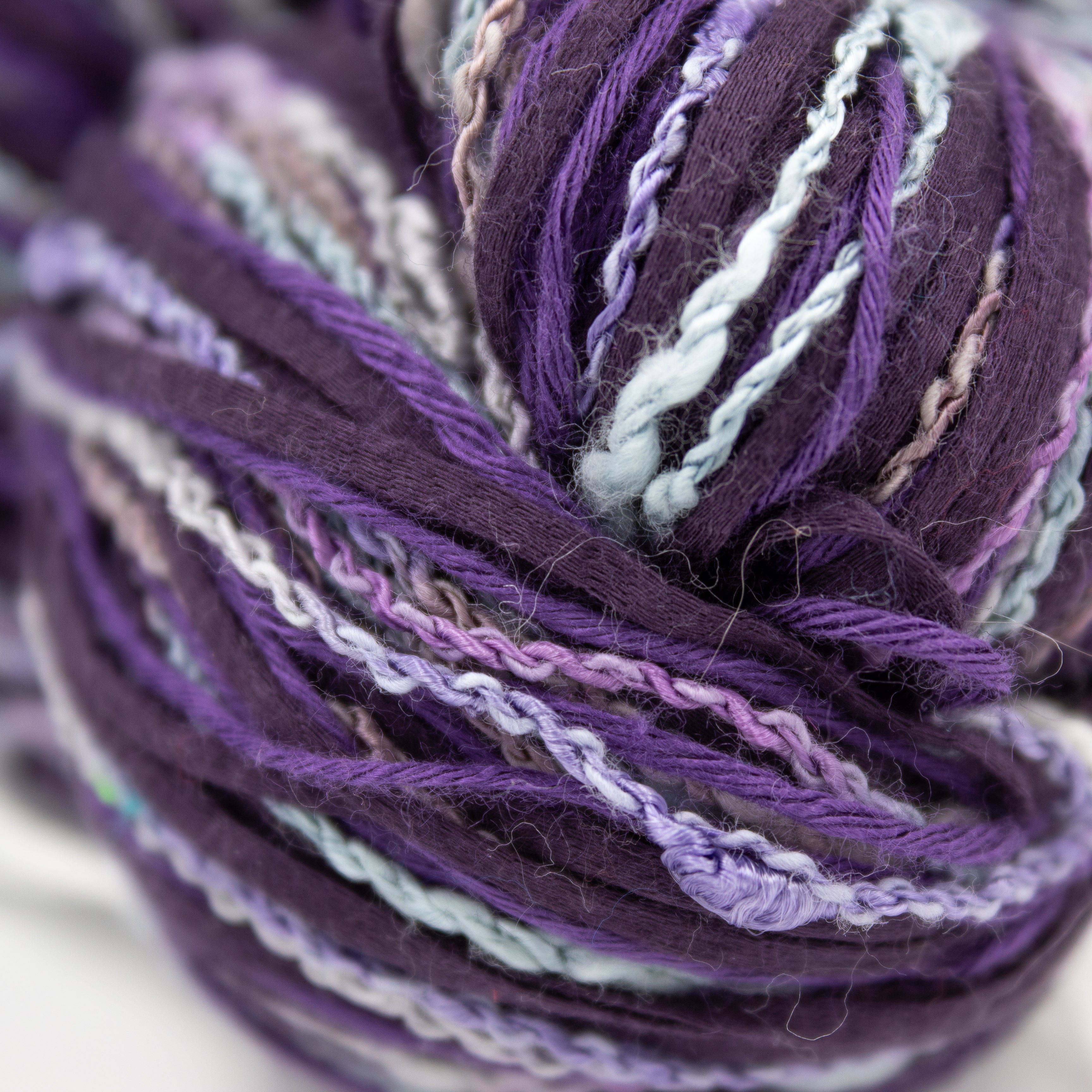 Lucci Yarn Olivia in Purples