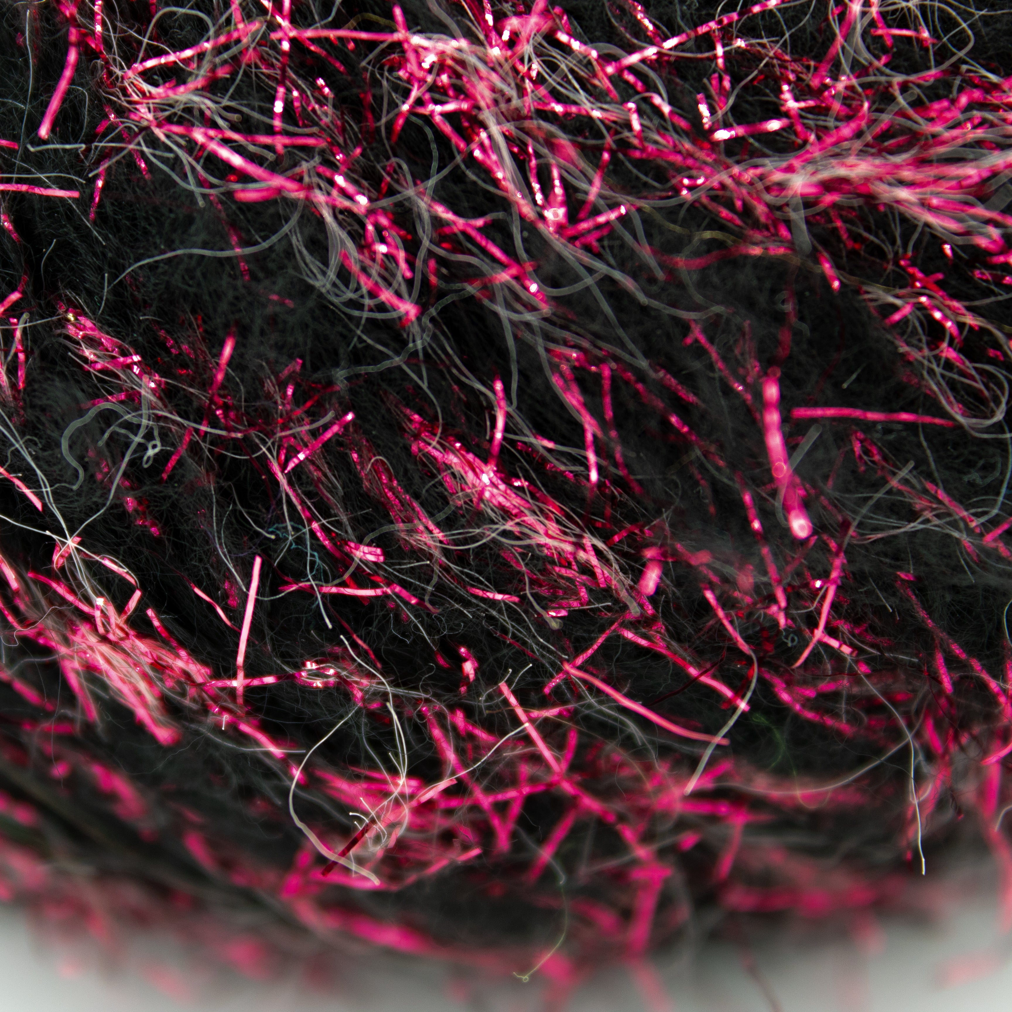 Hobbii Miss Sparkle in Black and Pink