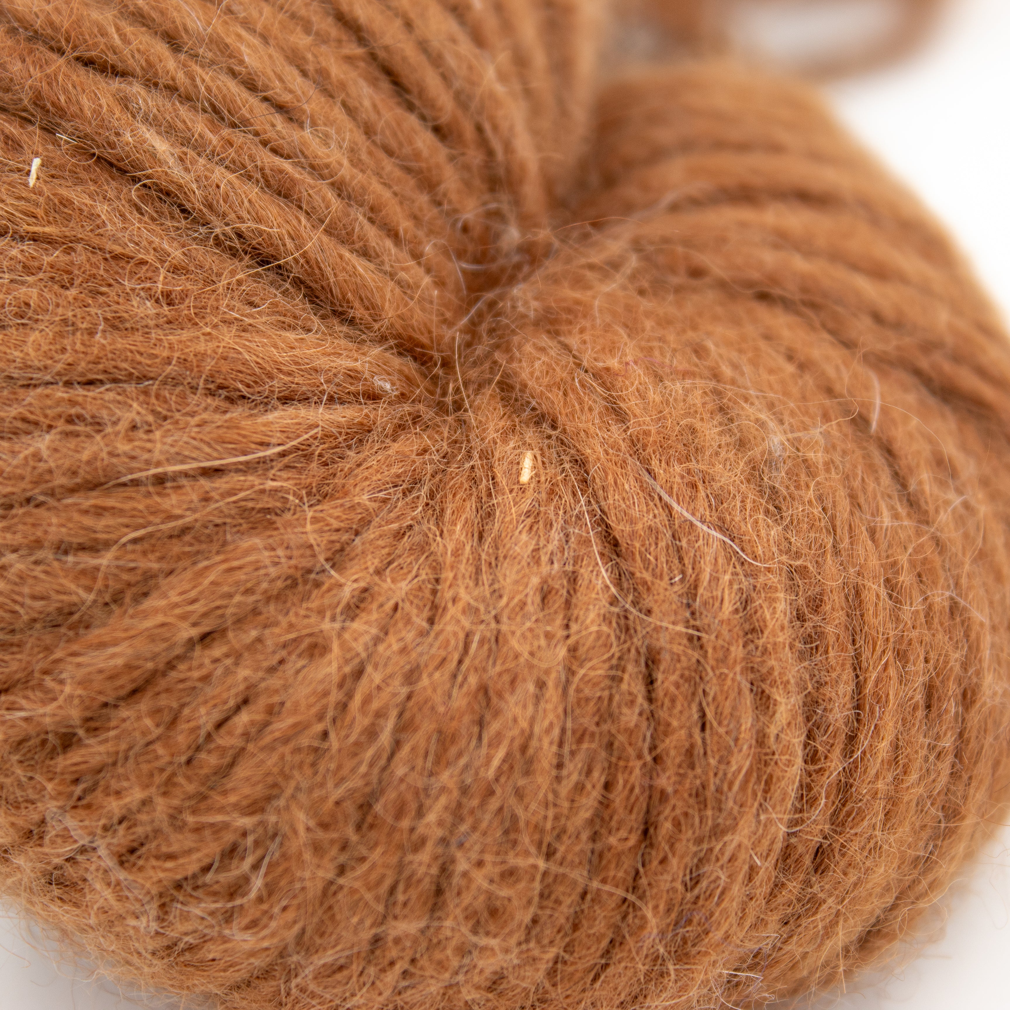 Benco Yarn Alpaca from Bolivia in Medium Brown