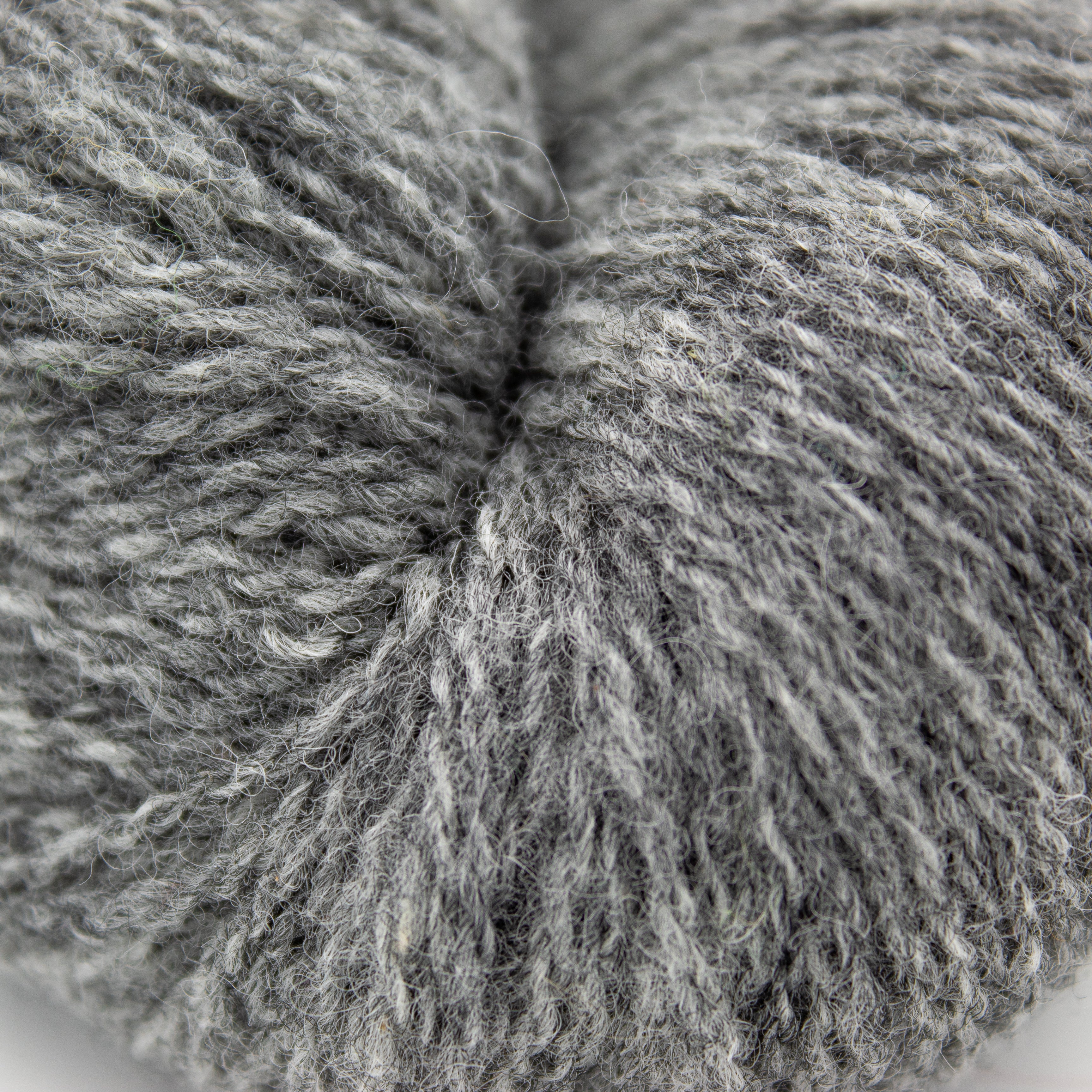 Biches & Buches Le Petit Lambswool in Medium Grey