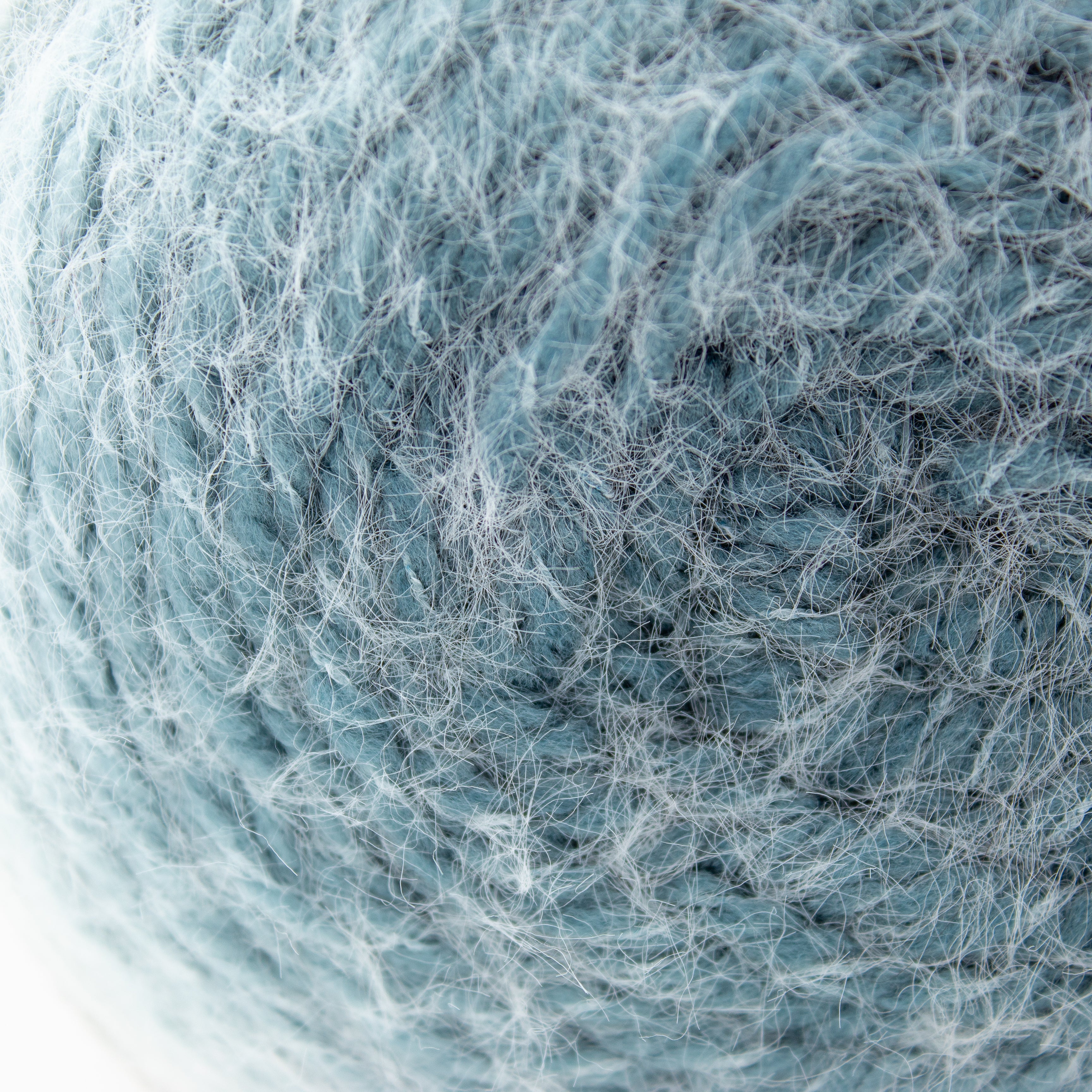 Caron Colorama Halo Perfect Phasing in Bluestone Frost