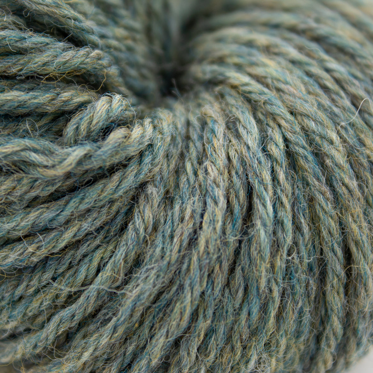 Cascade 220 Heathers in Smoke Heather