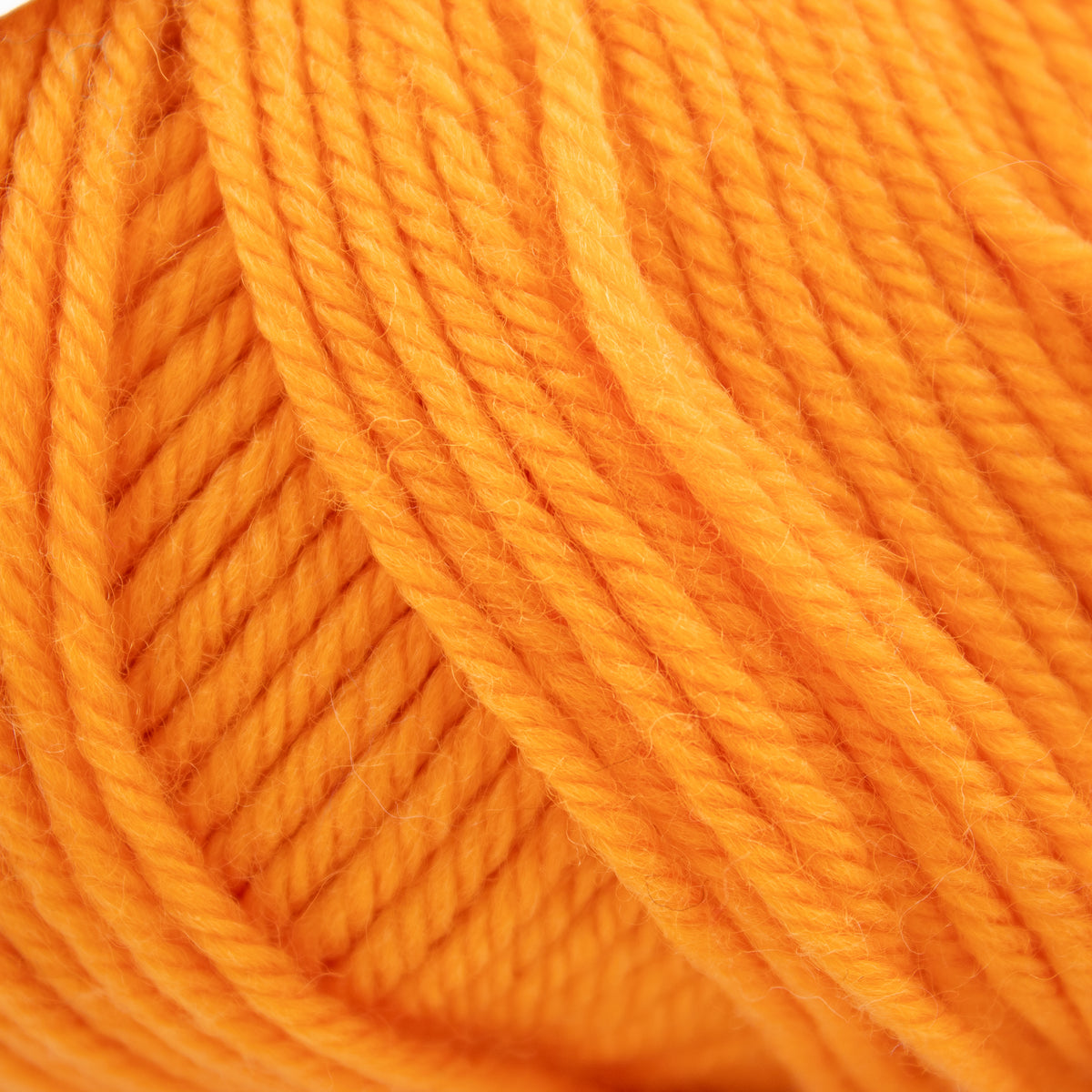 Cascade Superwash 220 in Orange (825)