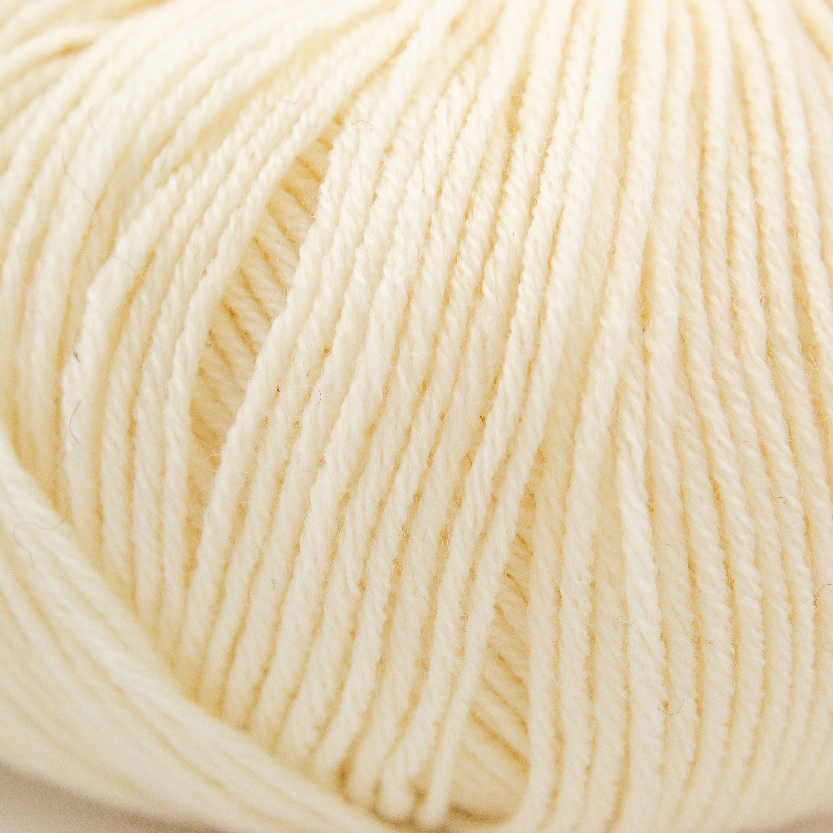 Debbie Bliss Rialto 4 Ply in Ecru