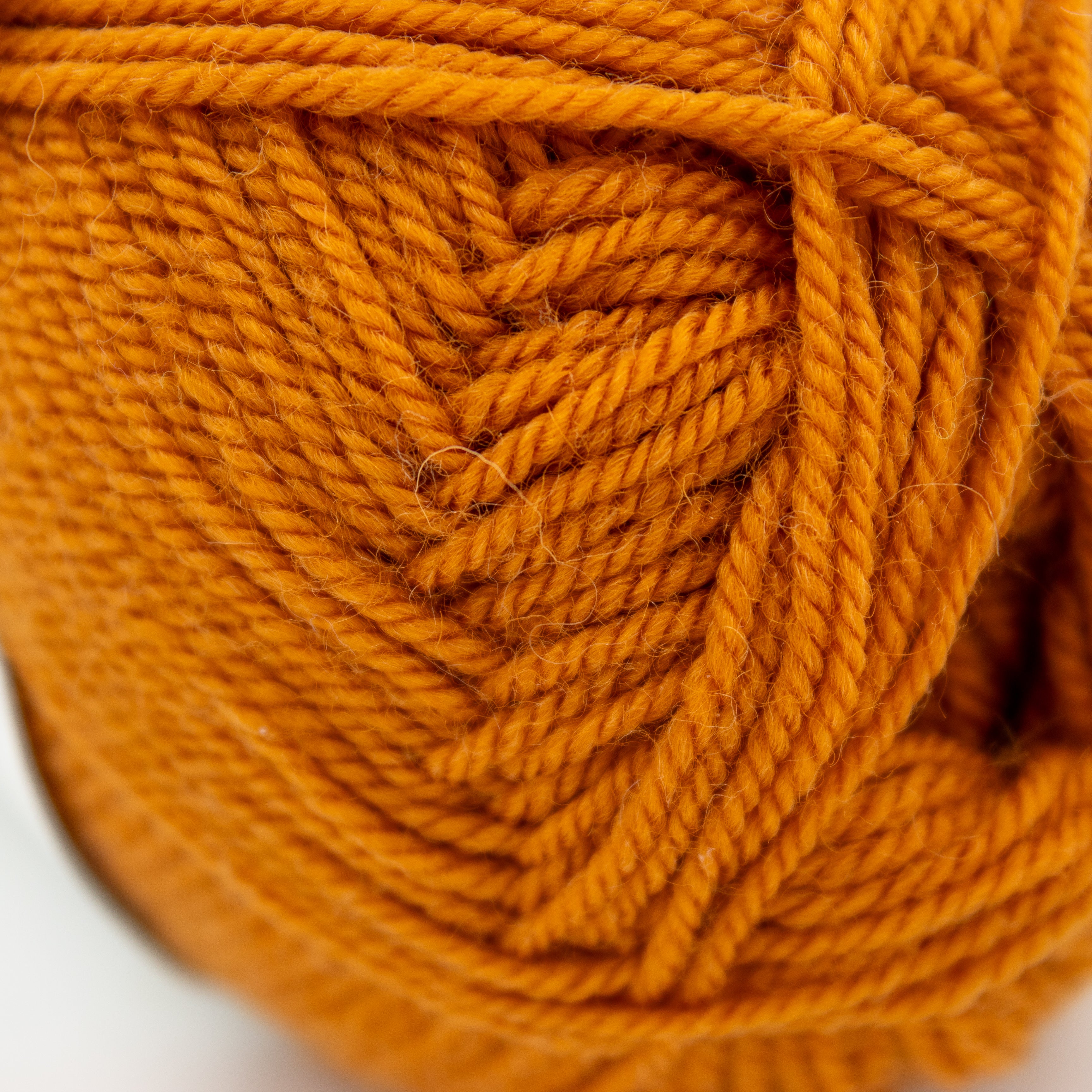 Ewe Ewe Fluffy Fingering in Saffron