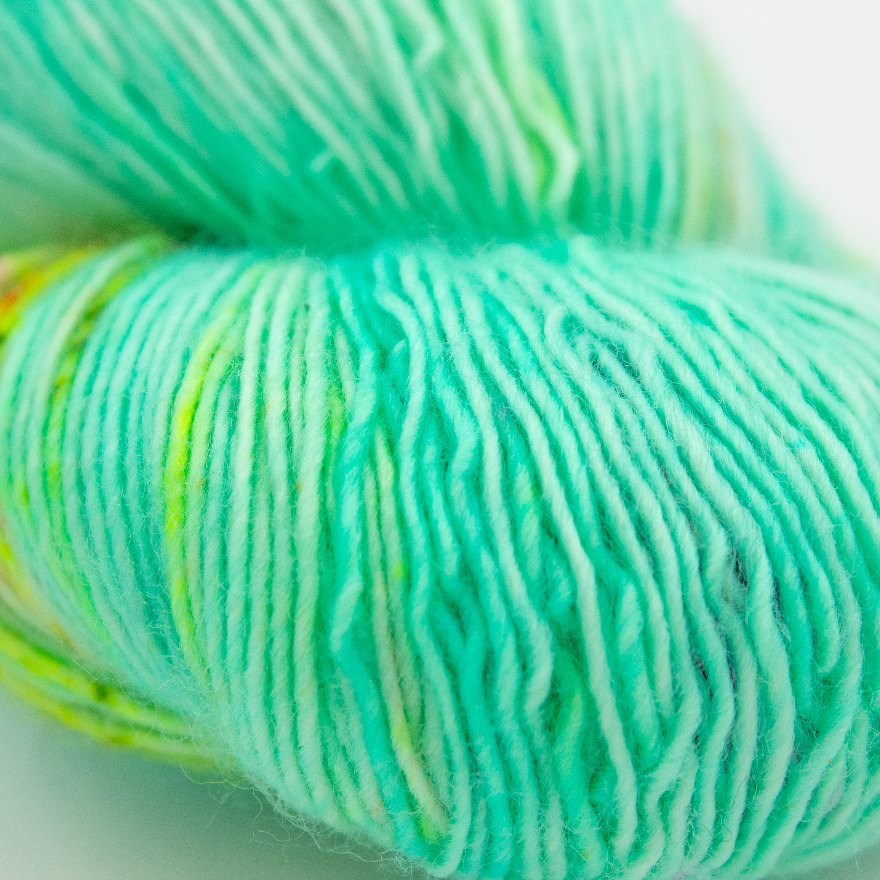Hedgehog Fibres Skinny Singles in Fly