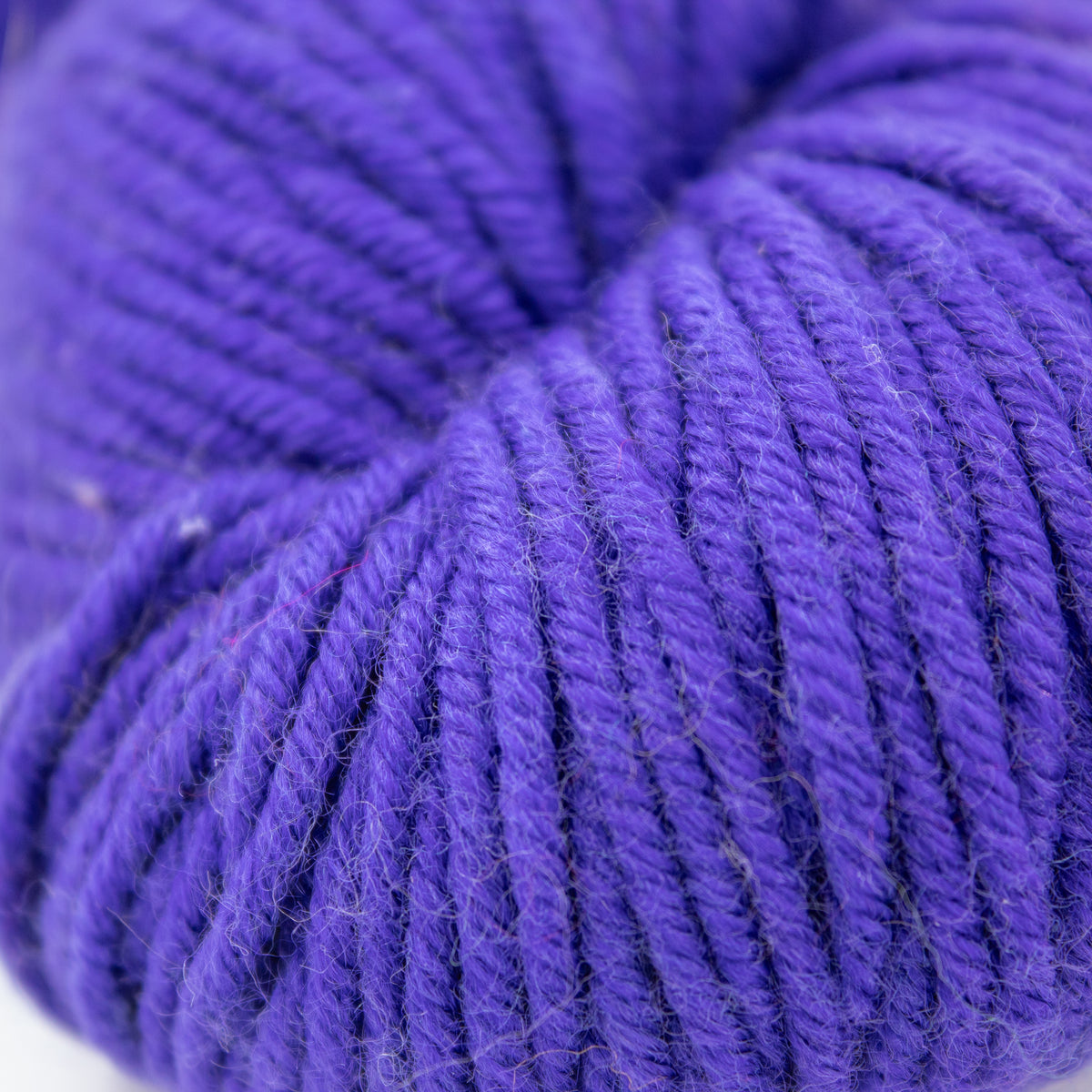 HiKoo Simpliworsted in Red Hat Purple (33)