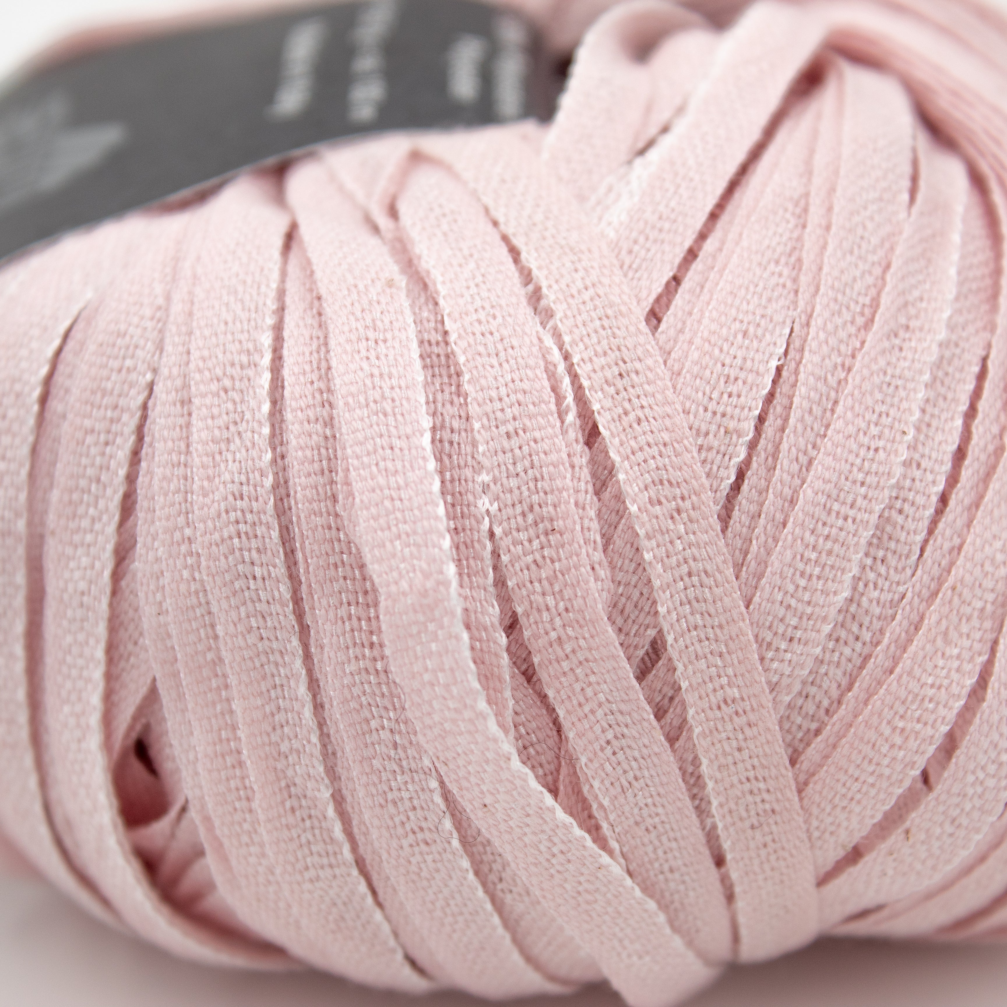 Lana Grossa Lunare in Pink