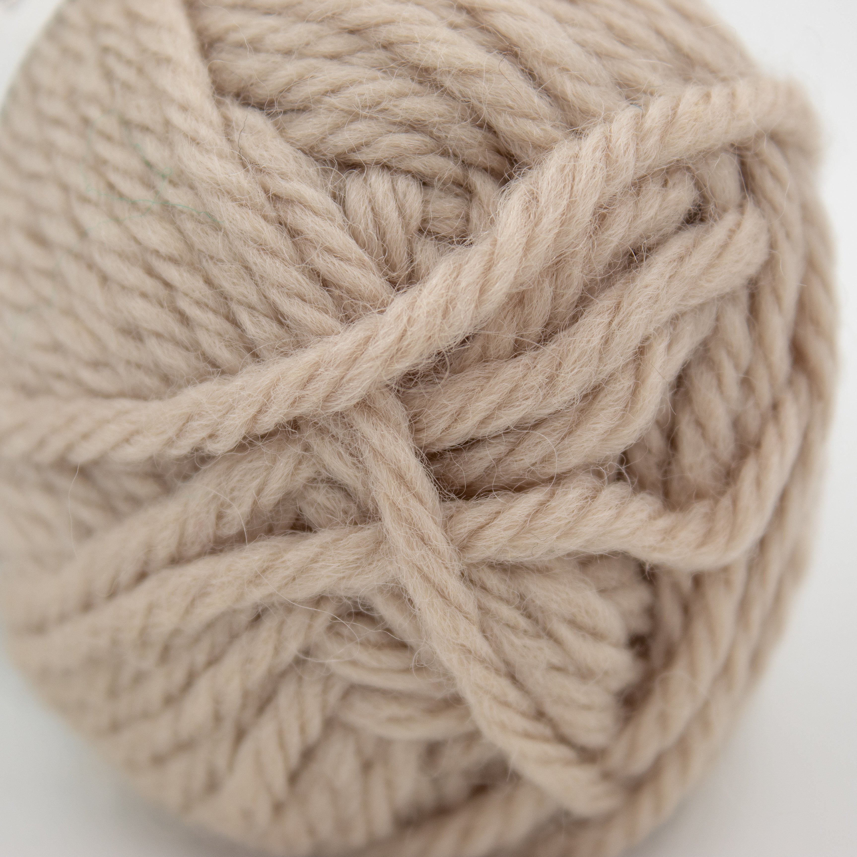 Sierra Pacific Crafts Snow Queen #086 in Beige