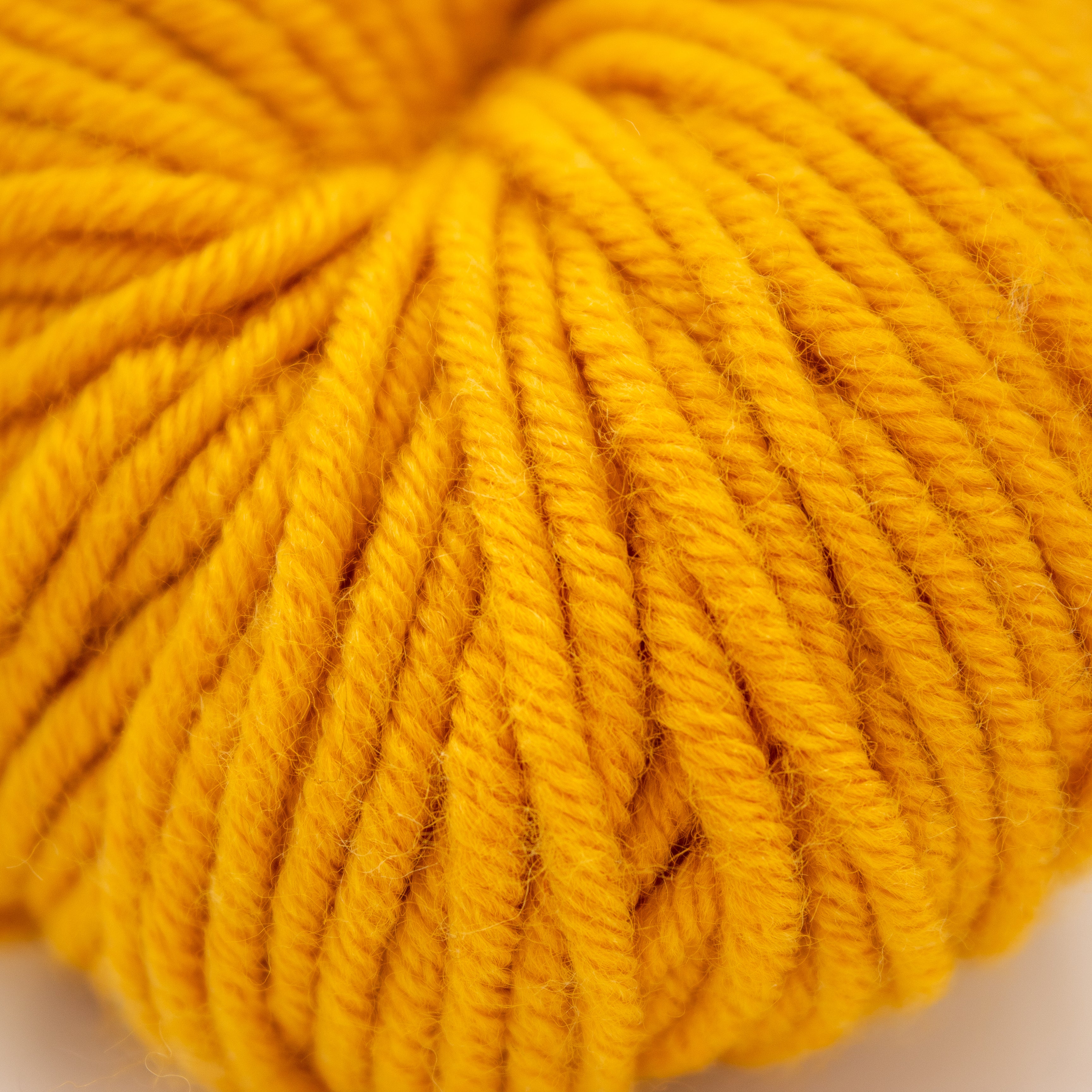 Simpliworsted by HiKoo in Gold Crest