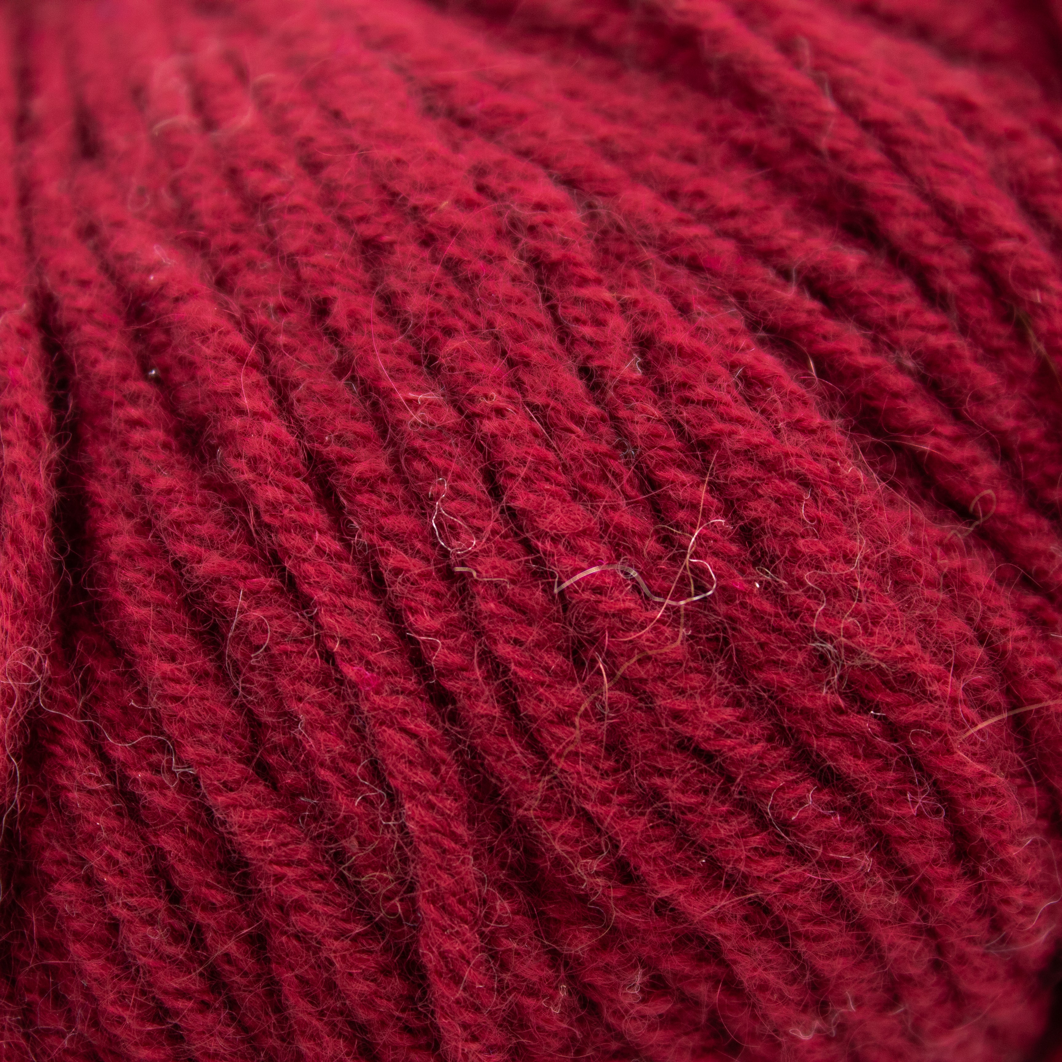 String Classica DK in Dark Red