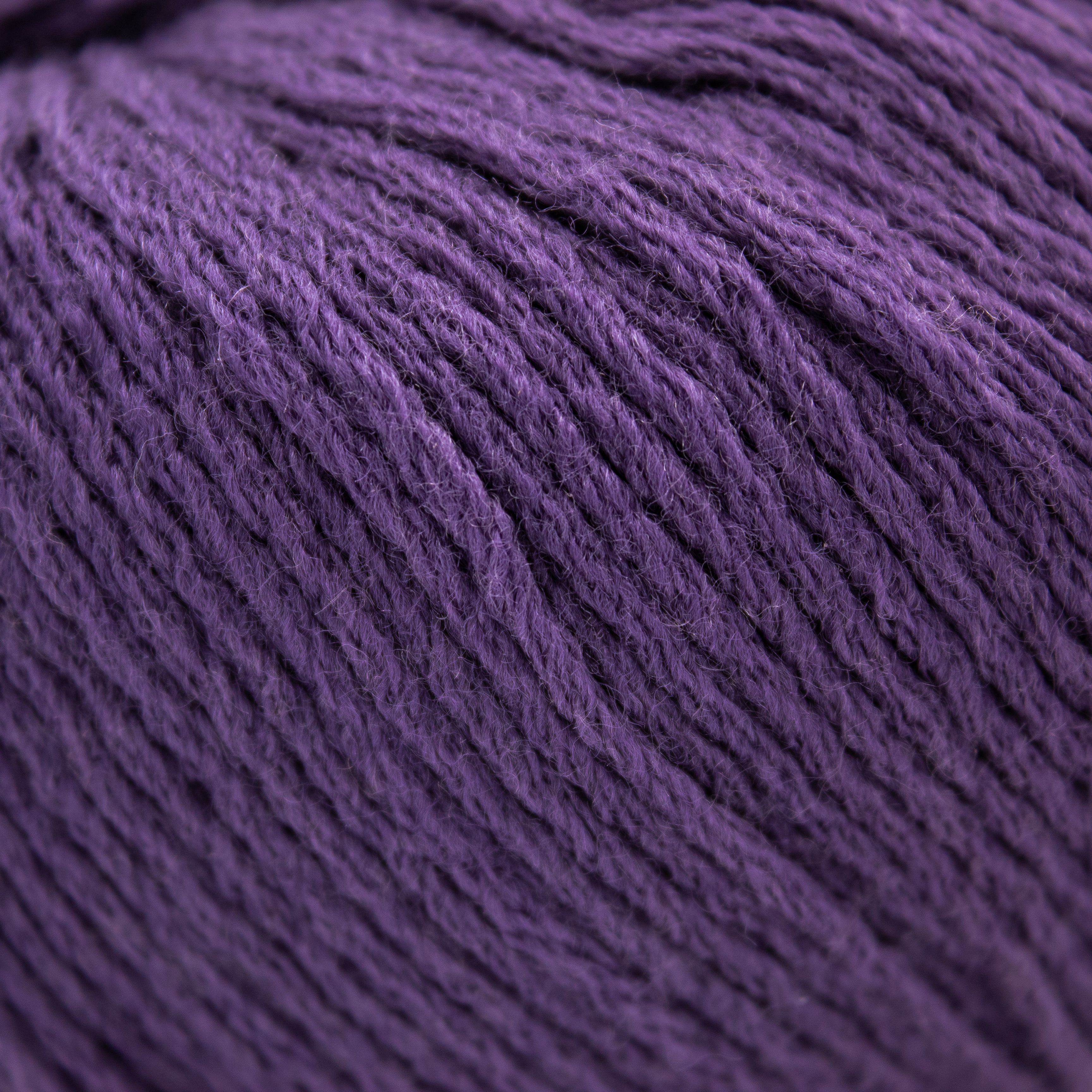 Trendsetter Yarns Merino Cablé in Plum