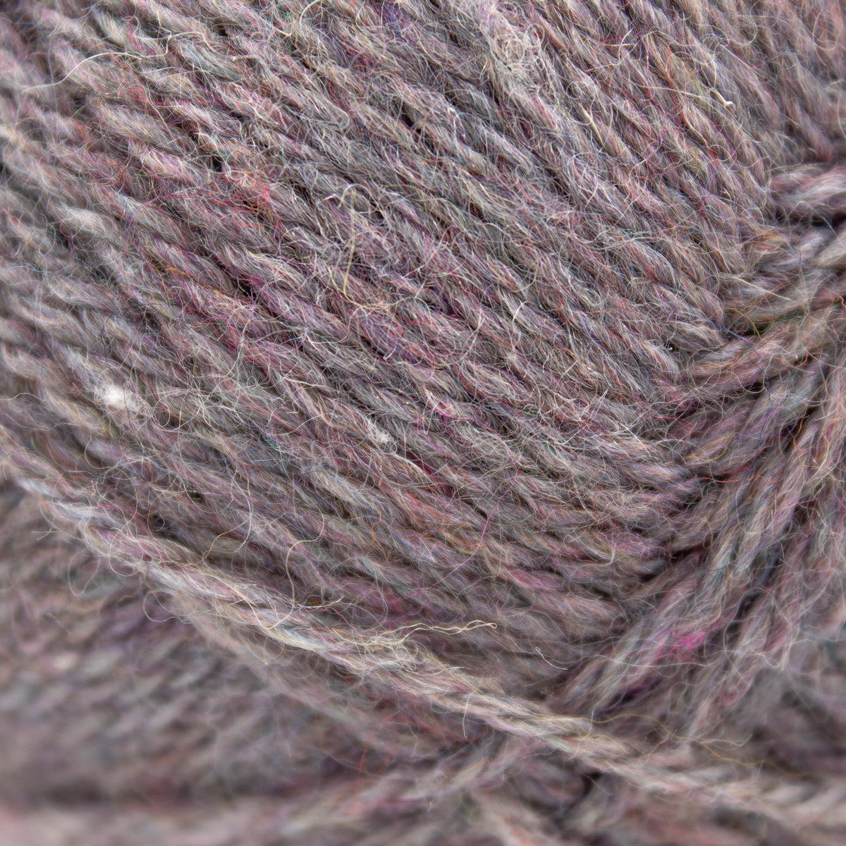 Universal Yarn Renew Wool in Flint