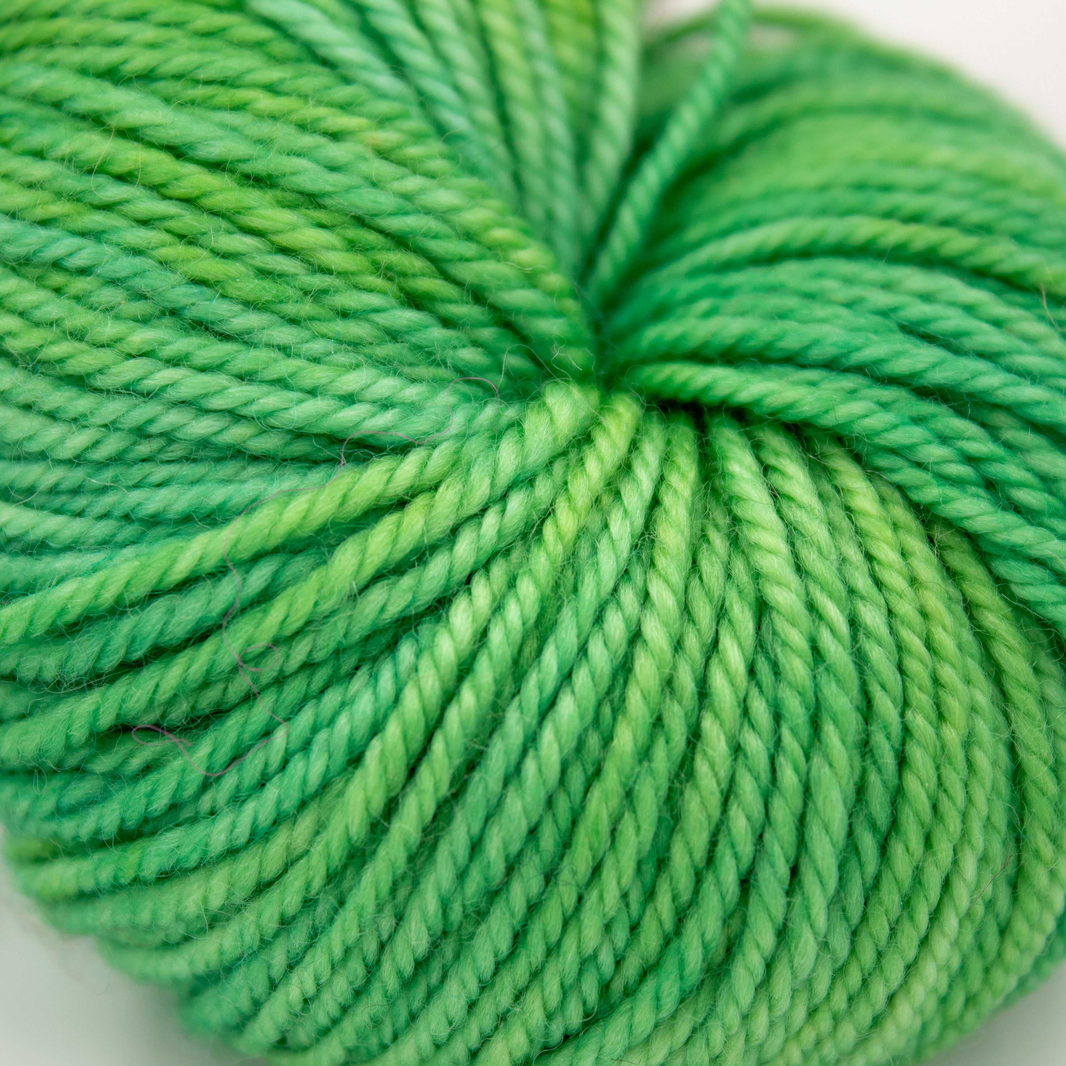 Unknown Sport Weight Yarn in Green