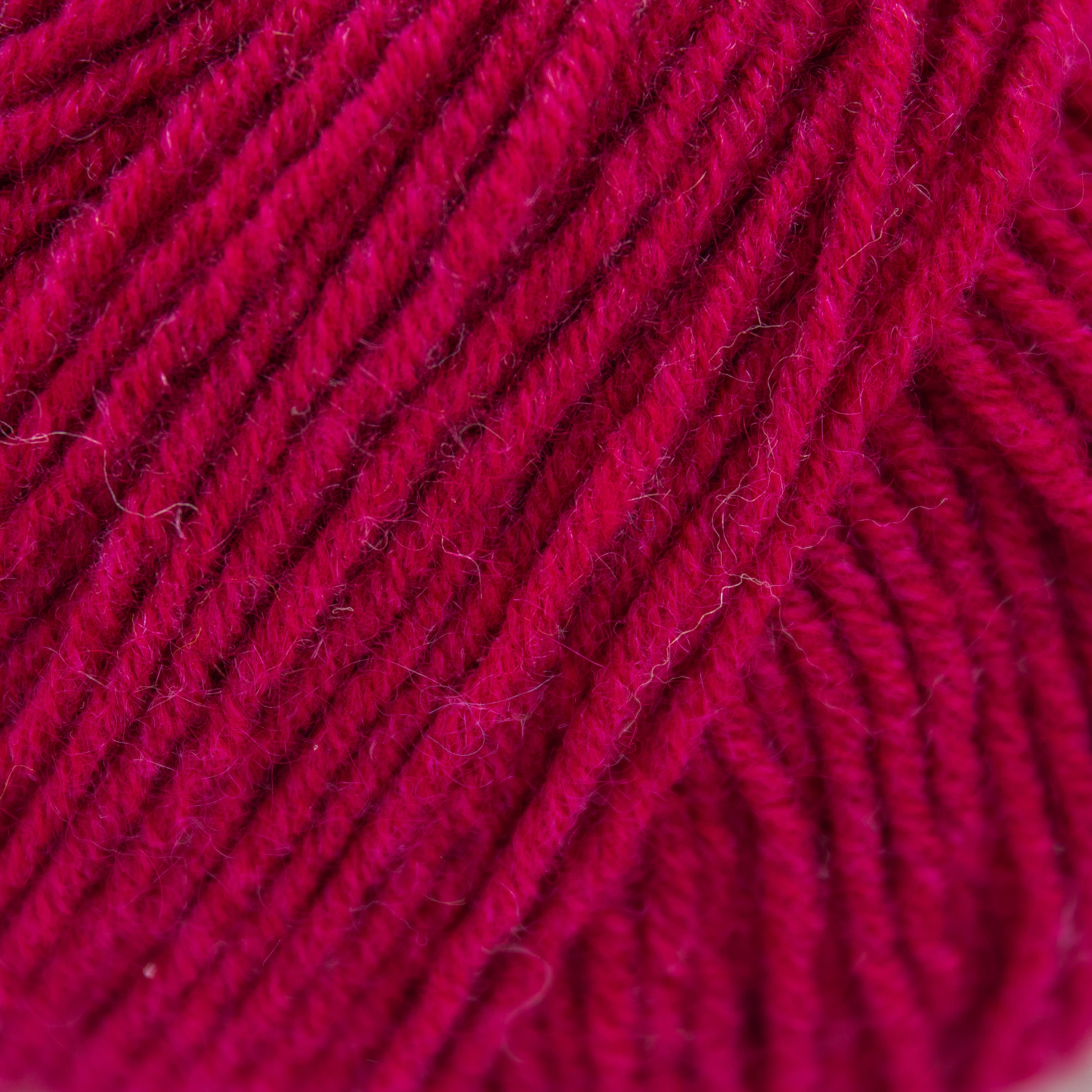 String Classica DK in Dark Wine