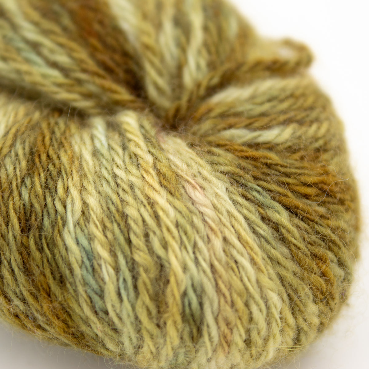 Urth Yarns Kashmir Mono in Avocado