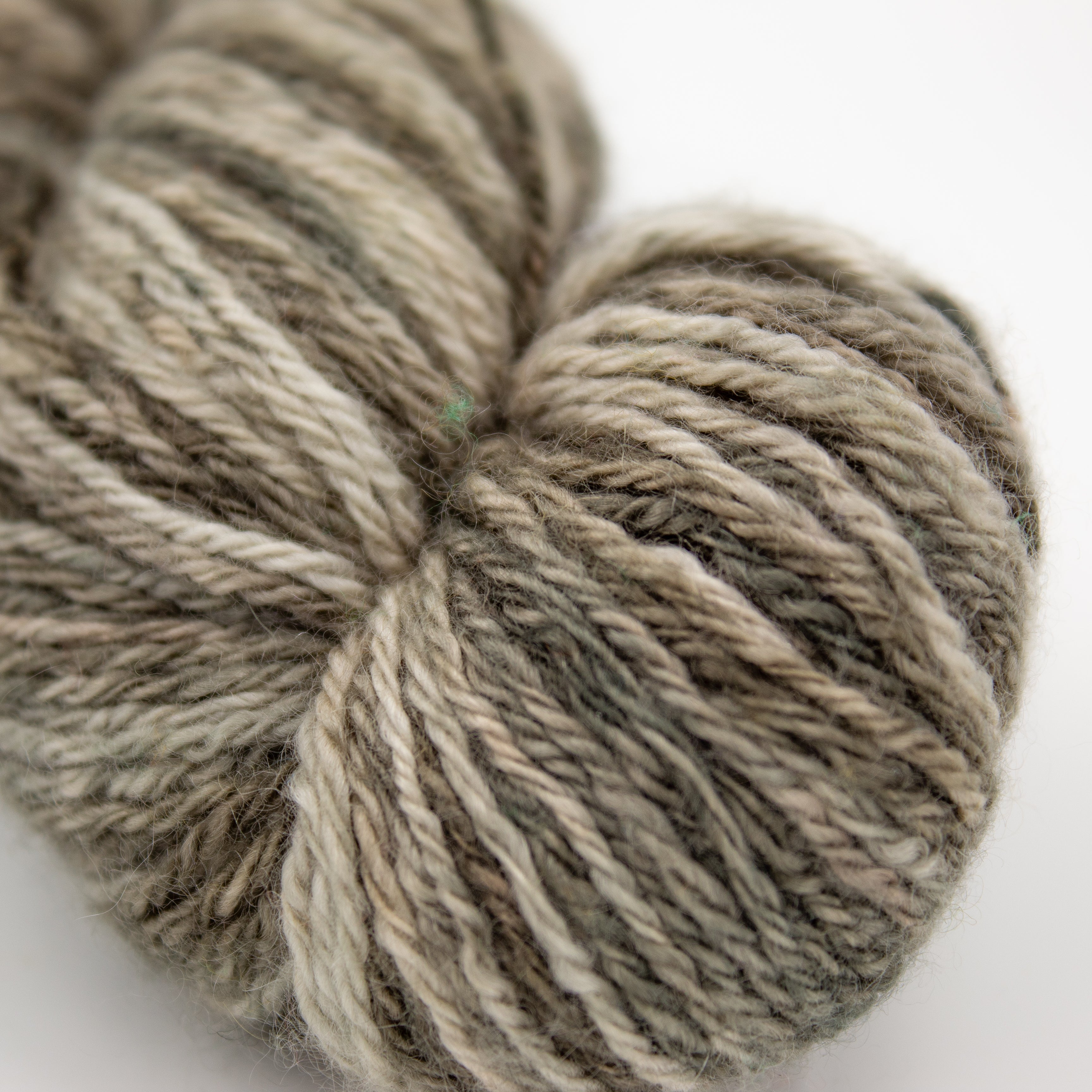 Urth Yarns Kashmir Mono in Greige