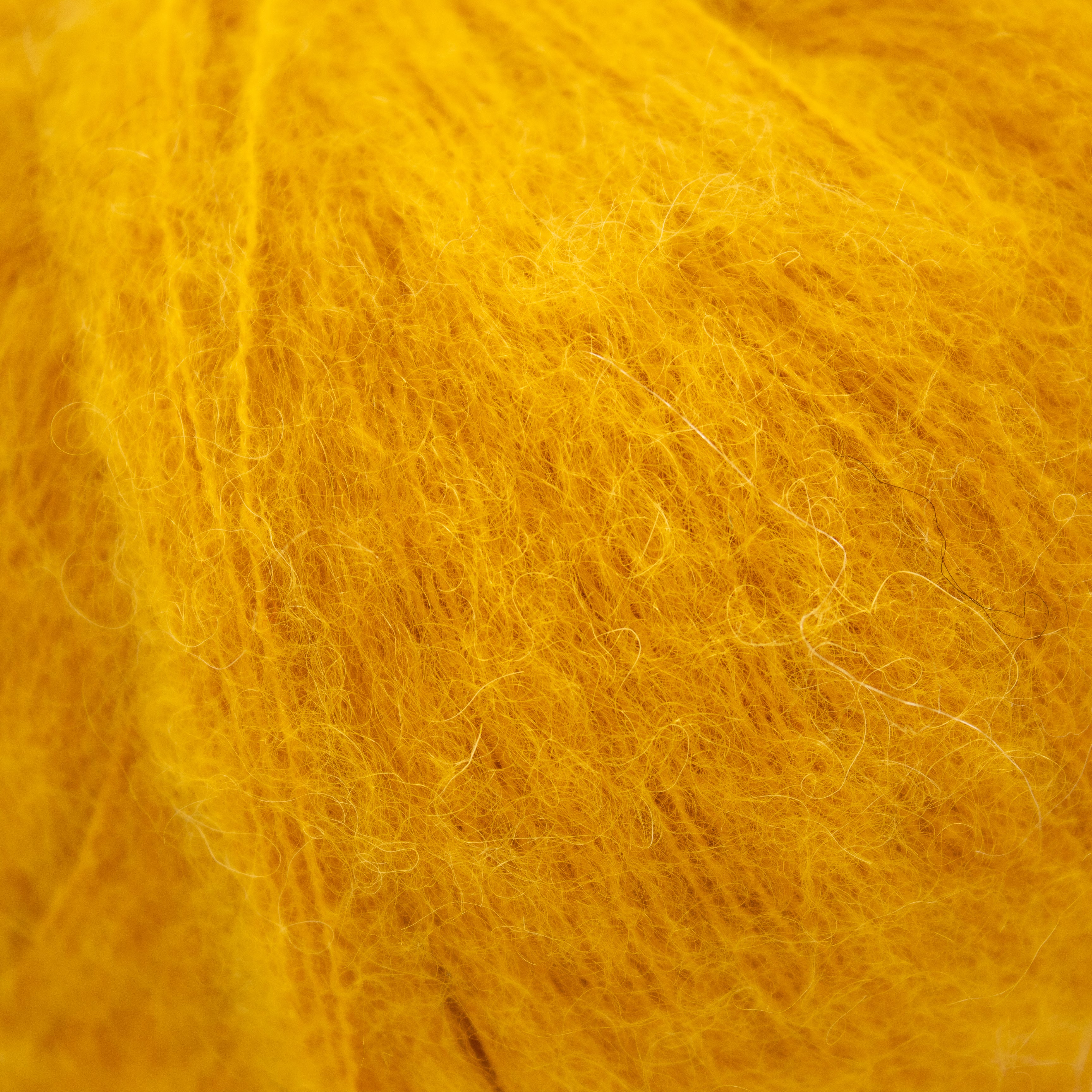We Are Knitters Touch Me Mohair in Mostaza