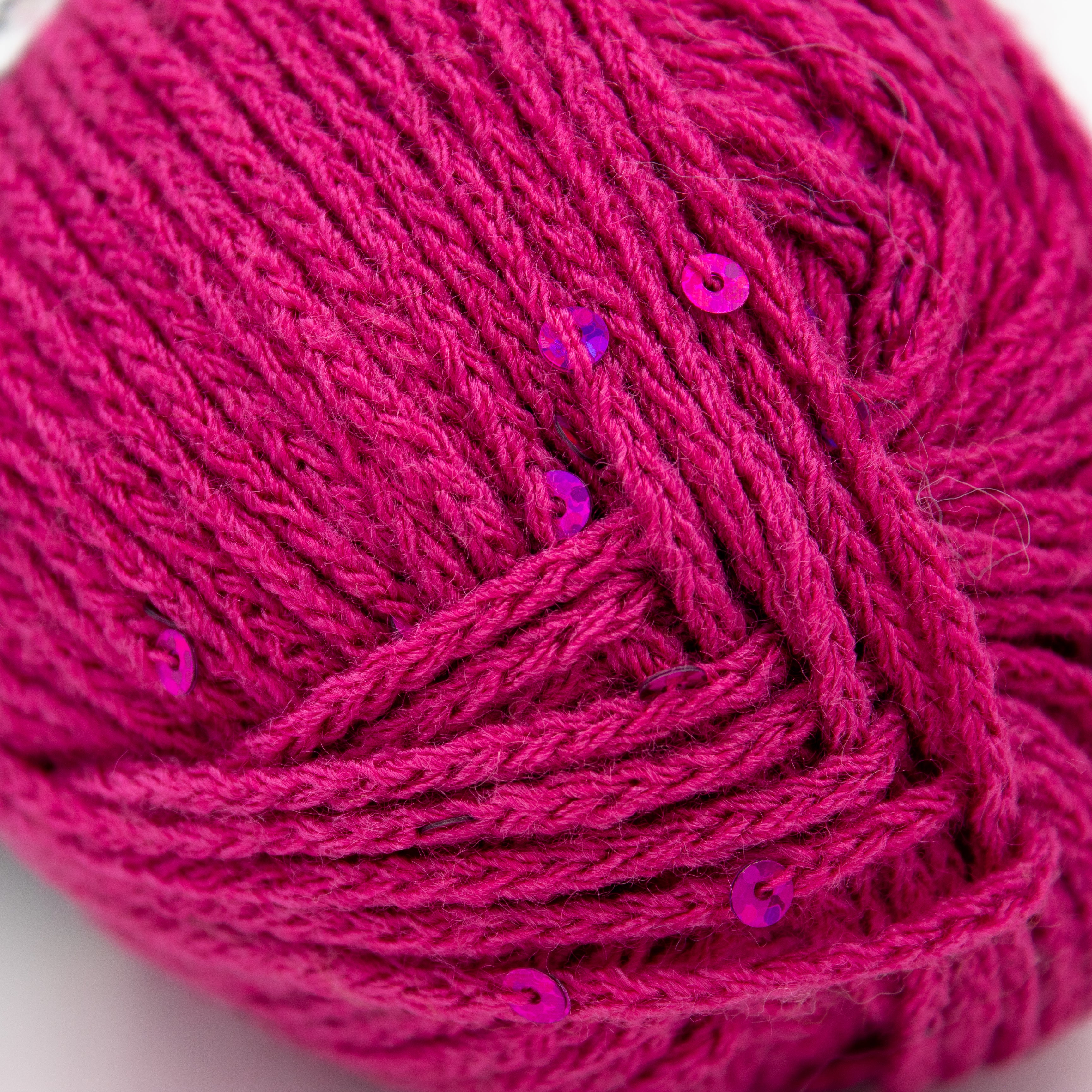 Yarn Bee Enchantress in Peony